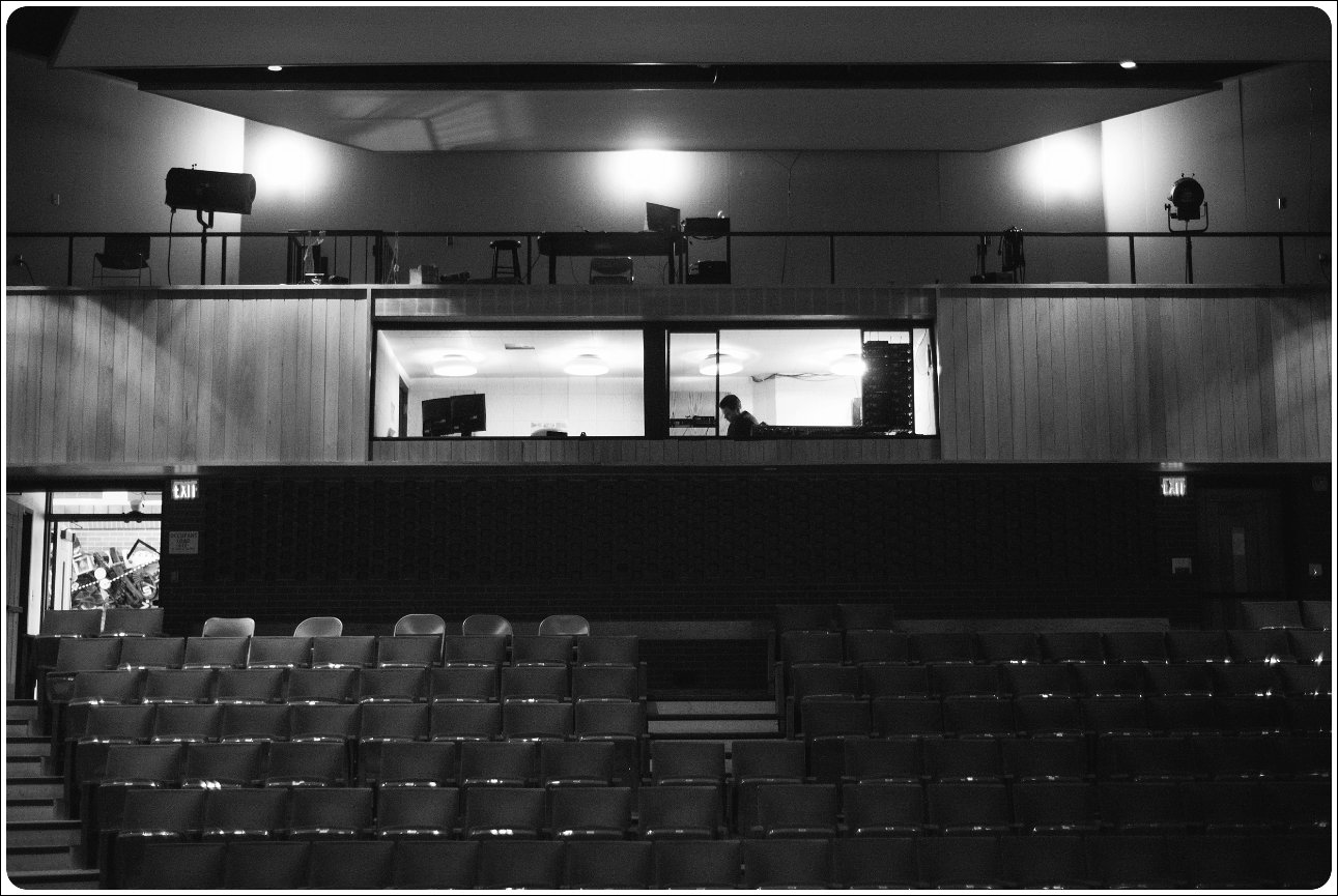 En Pointe with Velvet 85