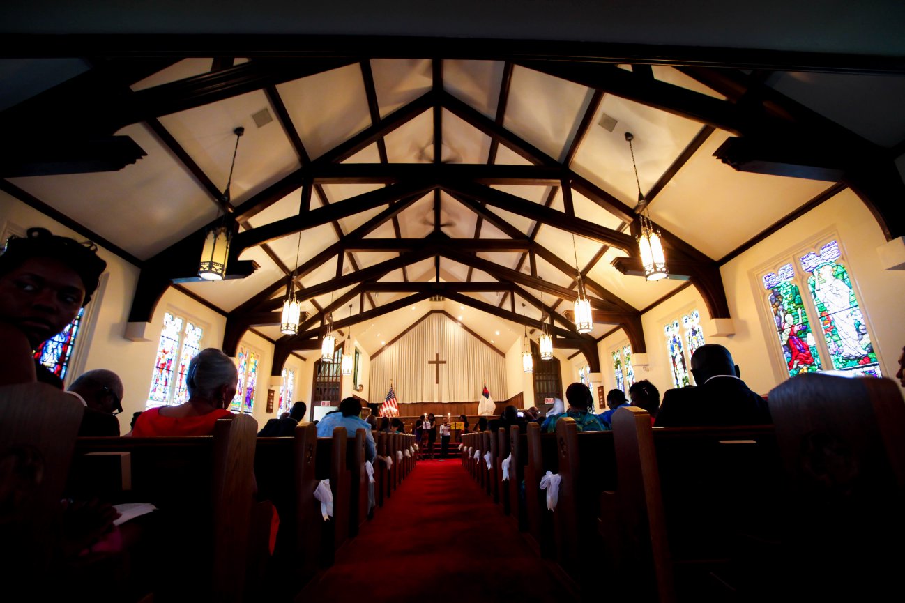 Cushing Park framingham MA -  Matthew and stephanie Engagement Photo Session 