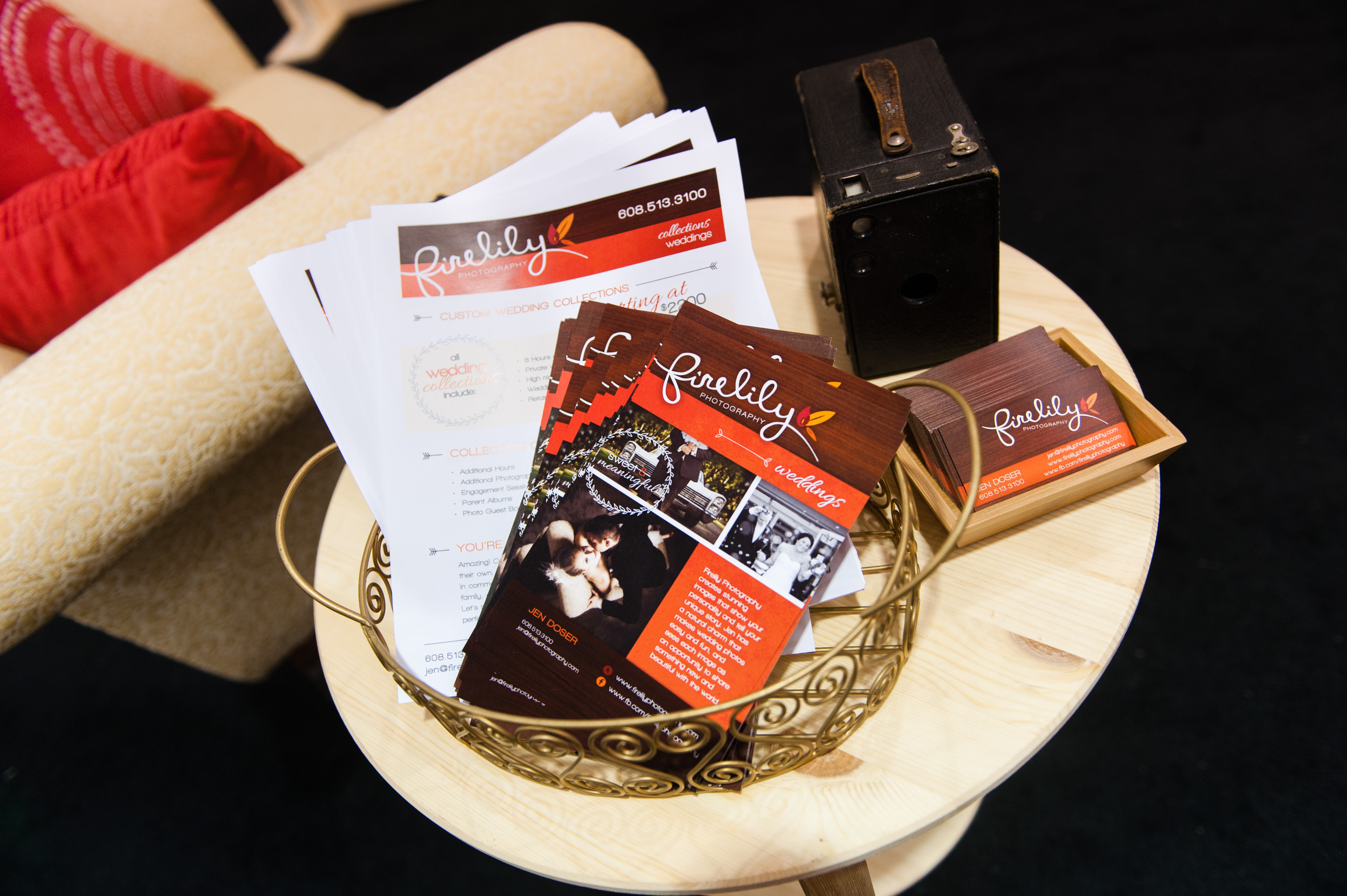 Firelily Photography Madison, WI 2017 Winter Bridal Show Booth | Flier, business cards, and pricing display
