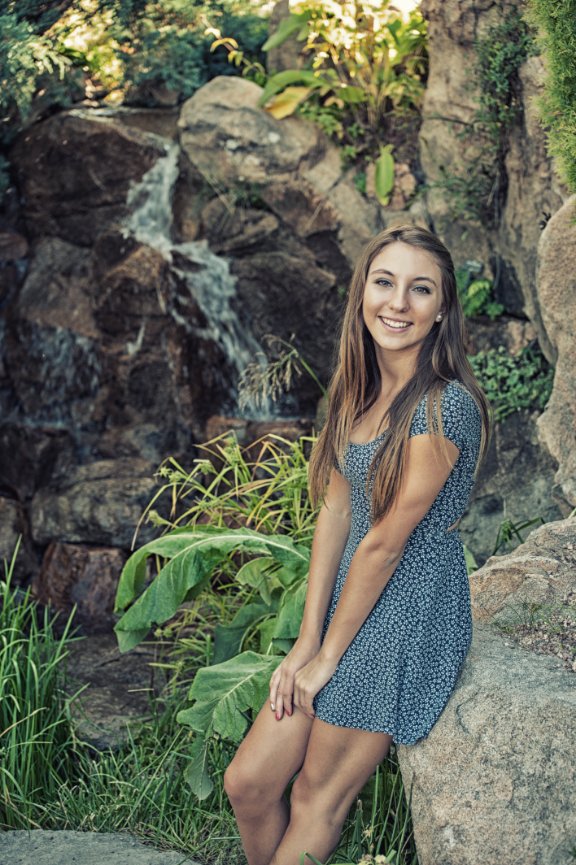 Senior Portraits with Zoe at the Denver Botanic Gardens