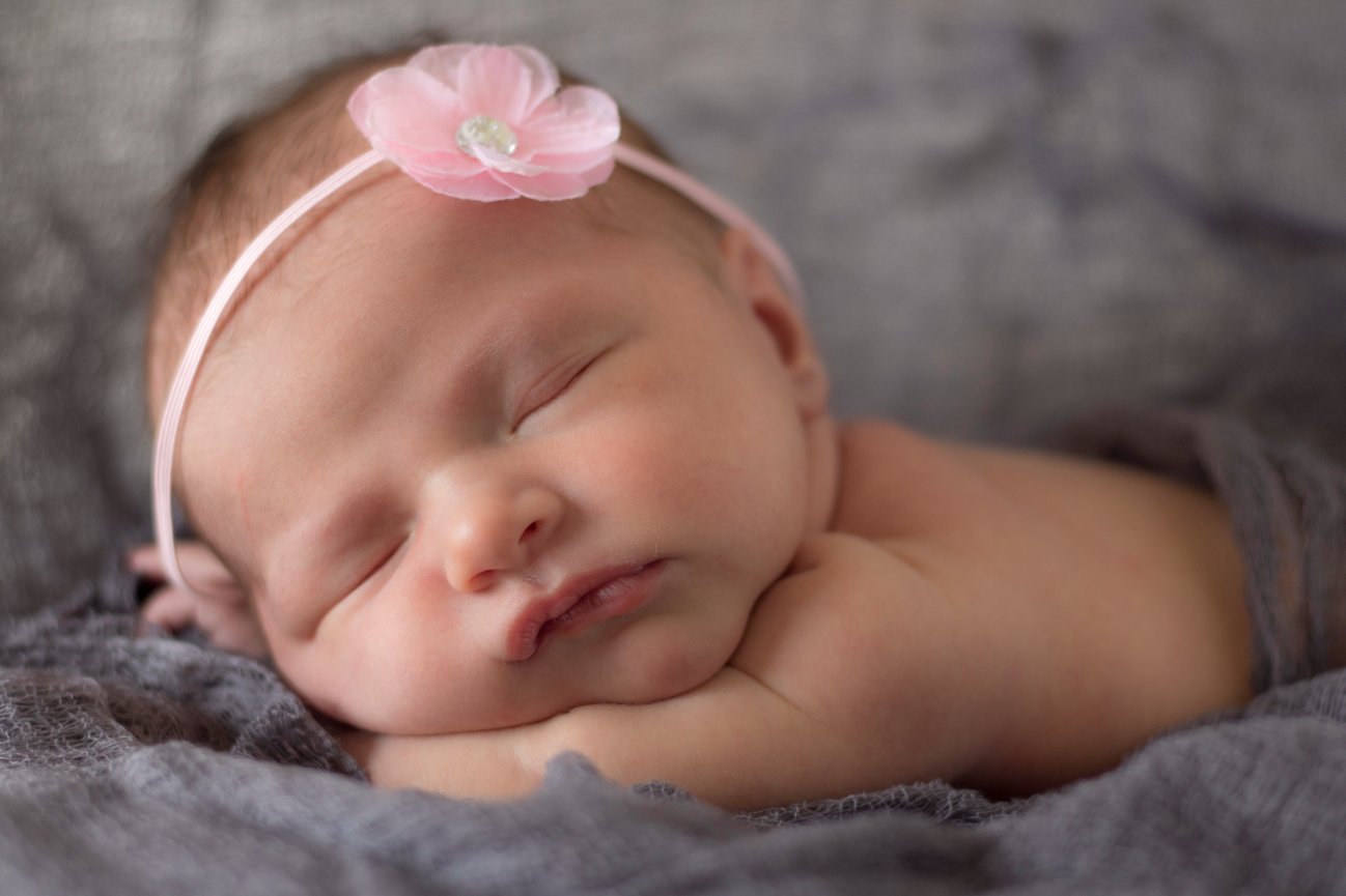 Newborn Sessions $400