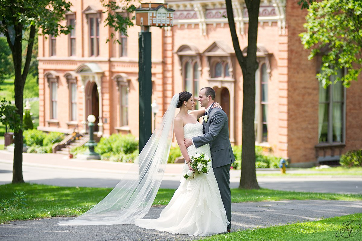 canfield casino bride and groom saratoga wedding photographer