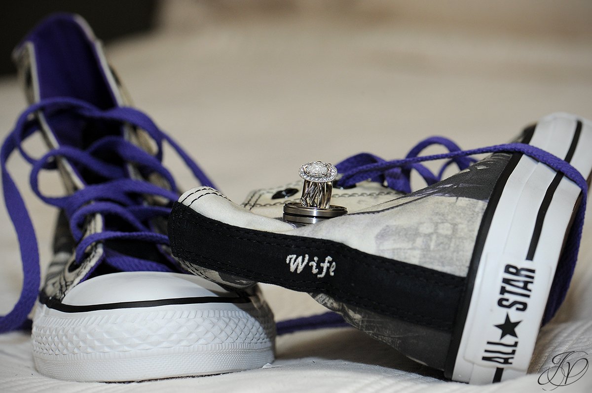 wedding rings with converse sneakers, jessica painter photography