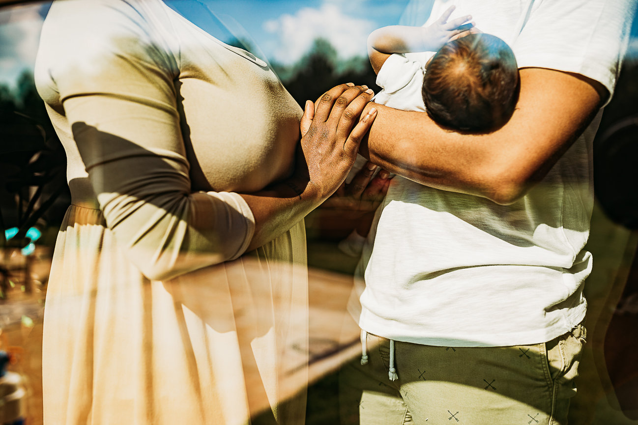 How to Take Beautiful Candid Family Photos (and Avoid Meltdowns in the Process)