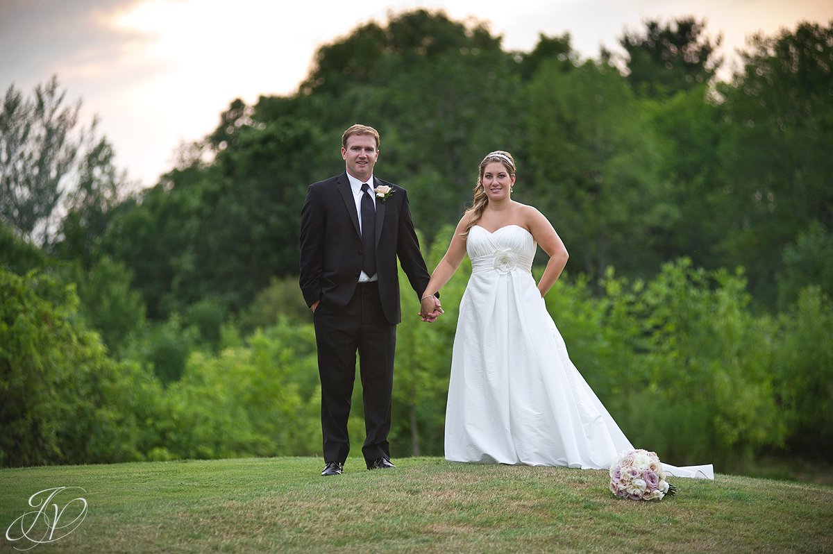 Saratoga Wedding Photographer, Mohawk River Country Club & Chateau, bride and groom photo, bride and groom sunset