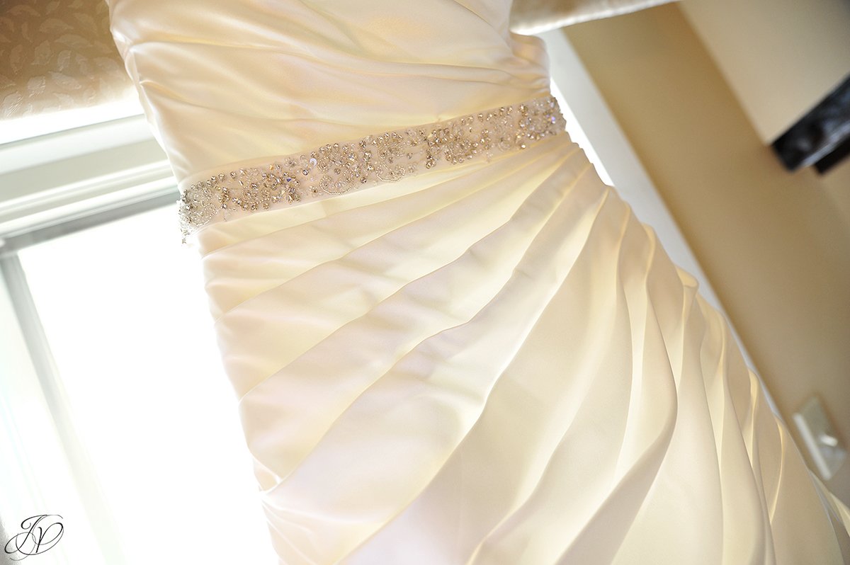 unique wedding dress details