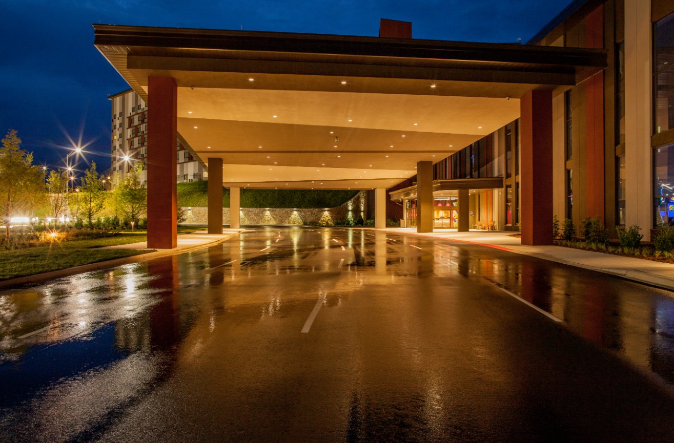 hotels near cherokee valley river casino