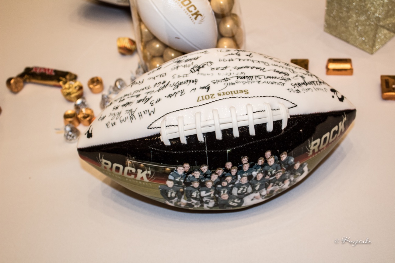 Designing your Grads Announcement.