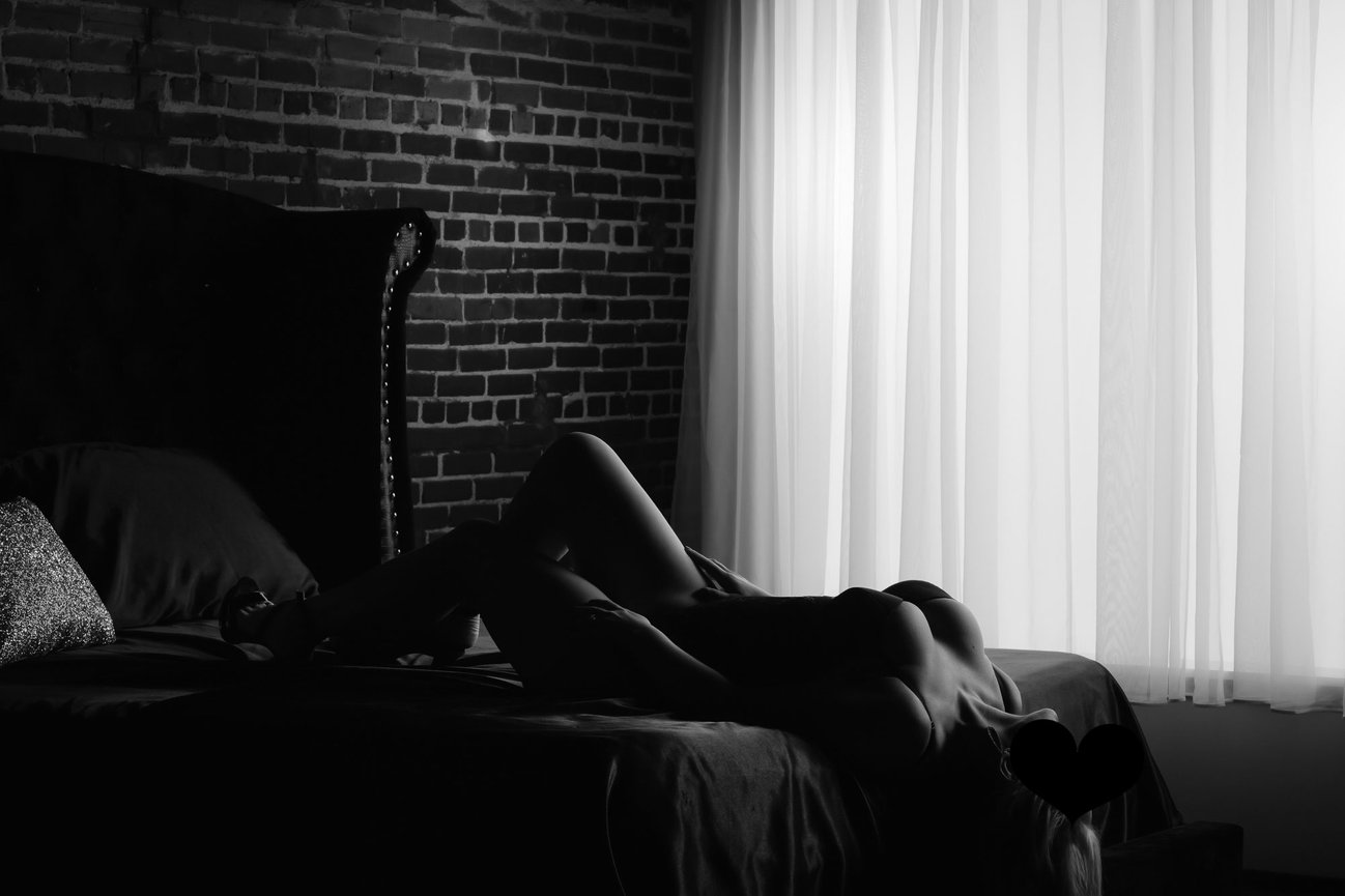 Mr. & Mrs. L's Couples Boudoir Session