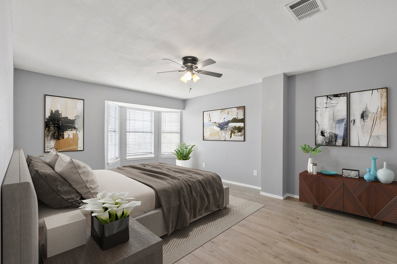 Transforming Winter Listings: The Secret to Year-Round Greenery for Dallas Luxury Homes