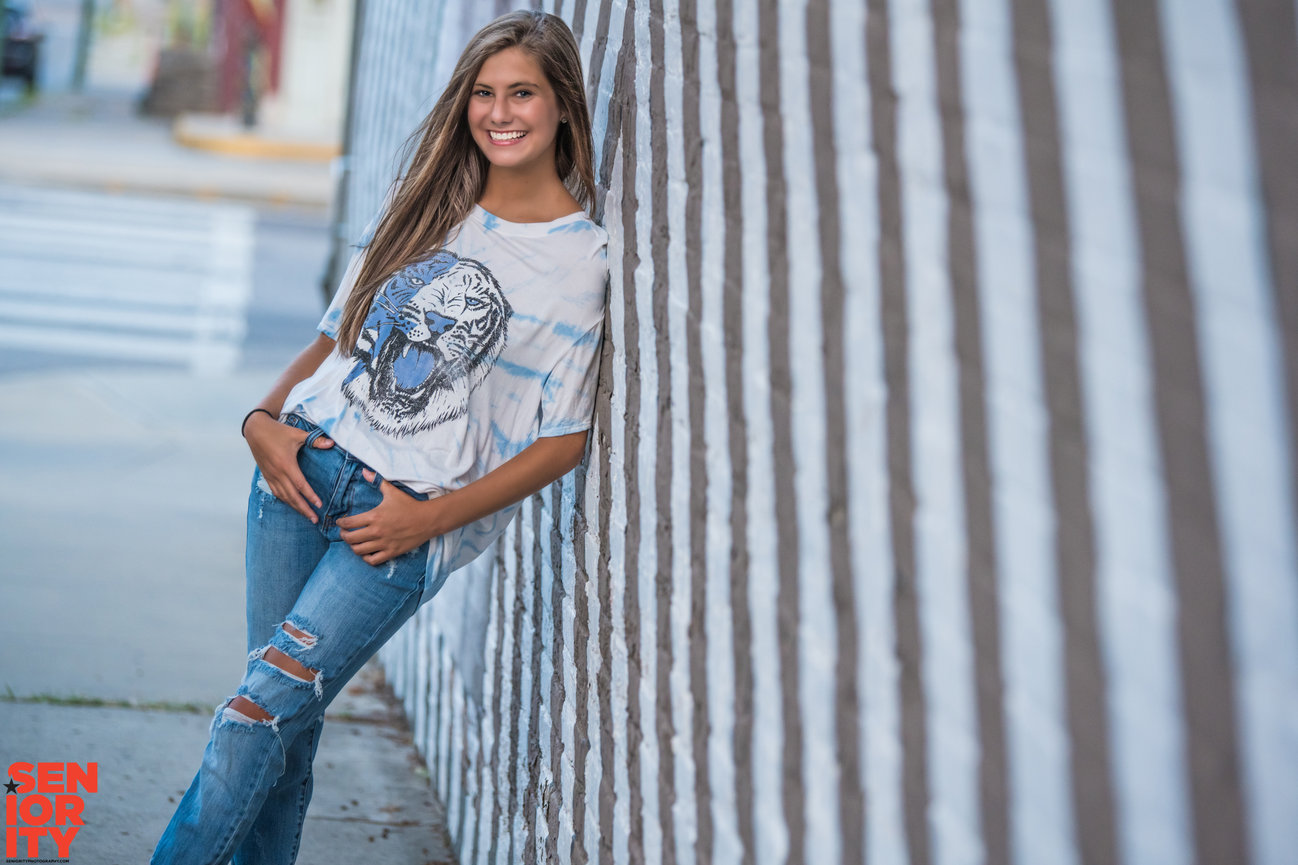 Fall Senior Pictures In Leipers Fork