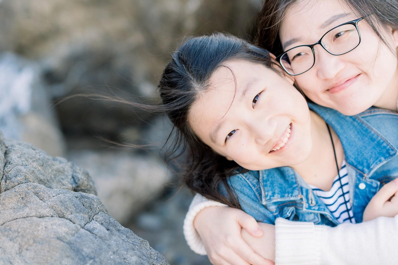Tips for Relaxed, Authentic Poses During a Boudoir Photo Shoot