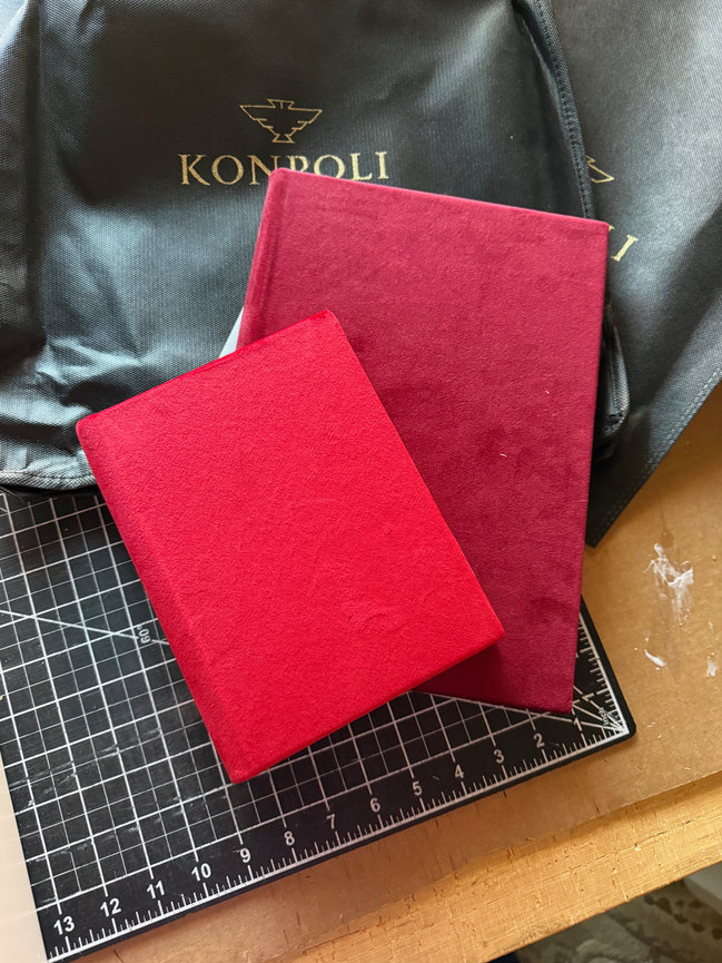 🎁 When You’re Not Sure What Size… Get Her a Boudoir Session! 💋