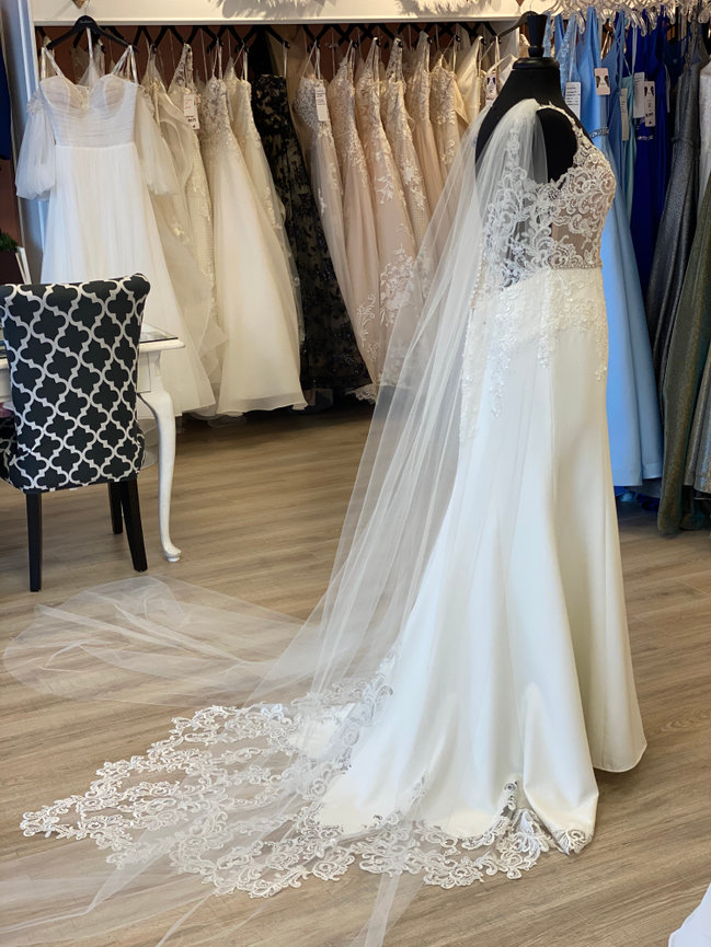 Suit Up in Style: Essential Tips for Choosing the Perfect Tuxedo Rental