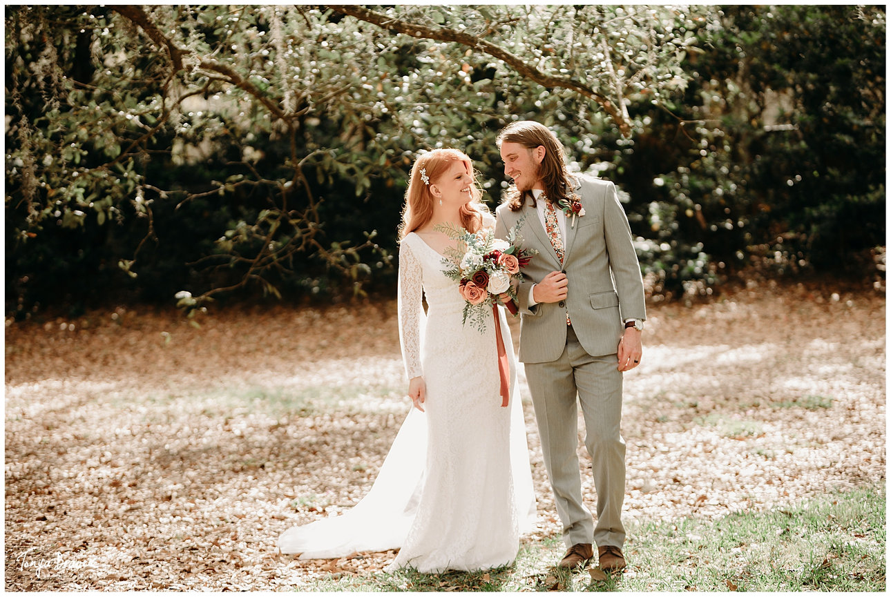 Vintage car couples shoot