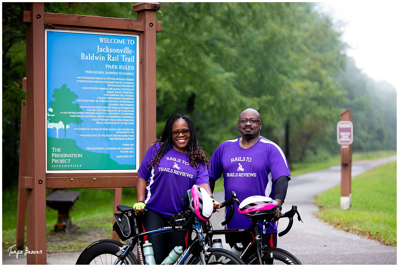 Vintage car couples shoot