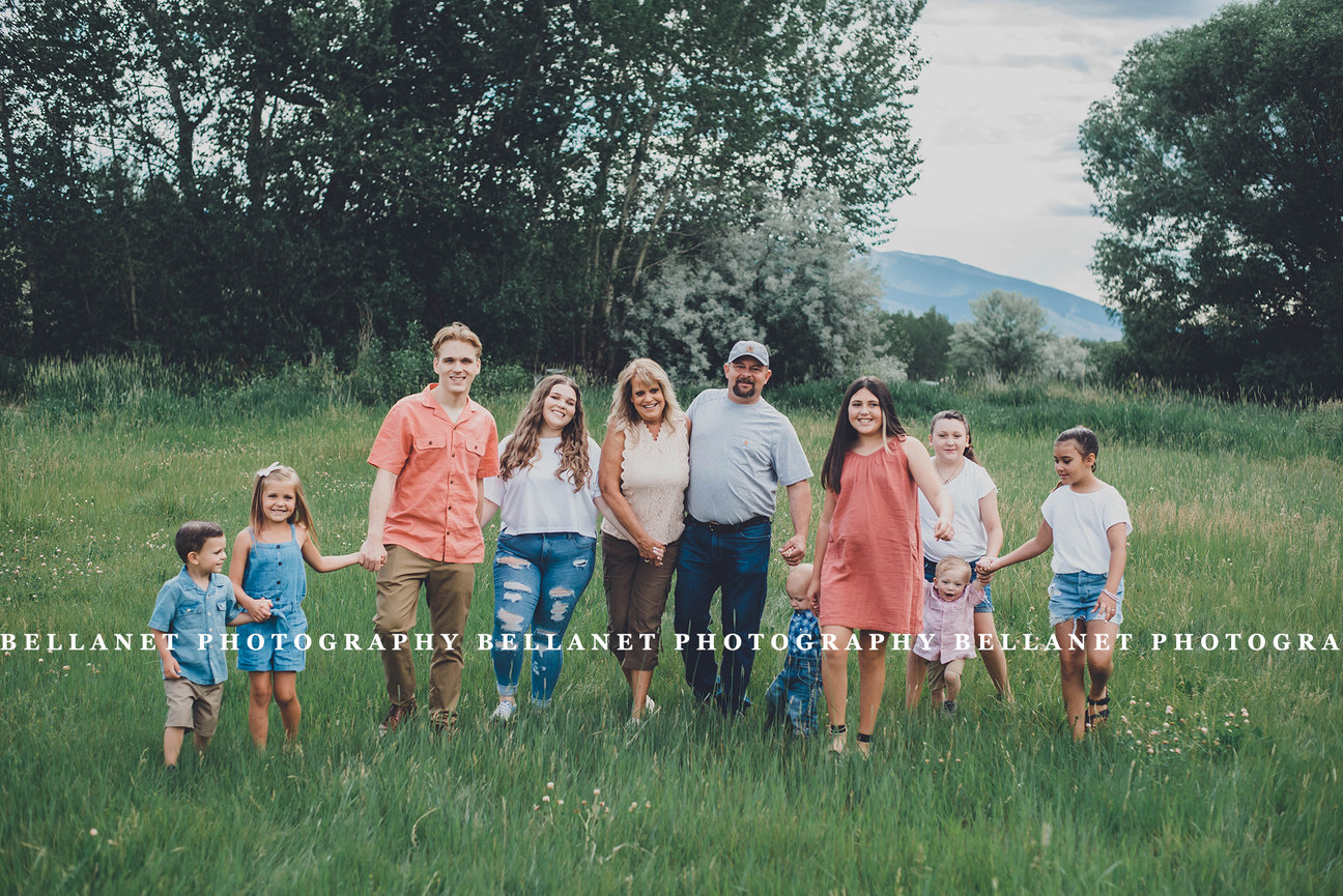 Taylor Family Family Photos in Salmon Idaho Family Photographer
