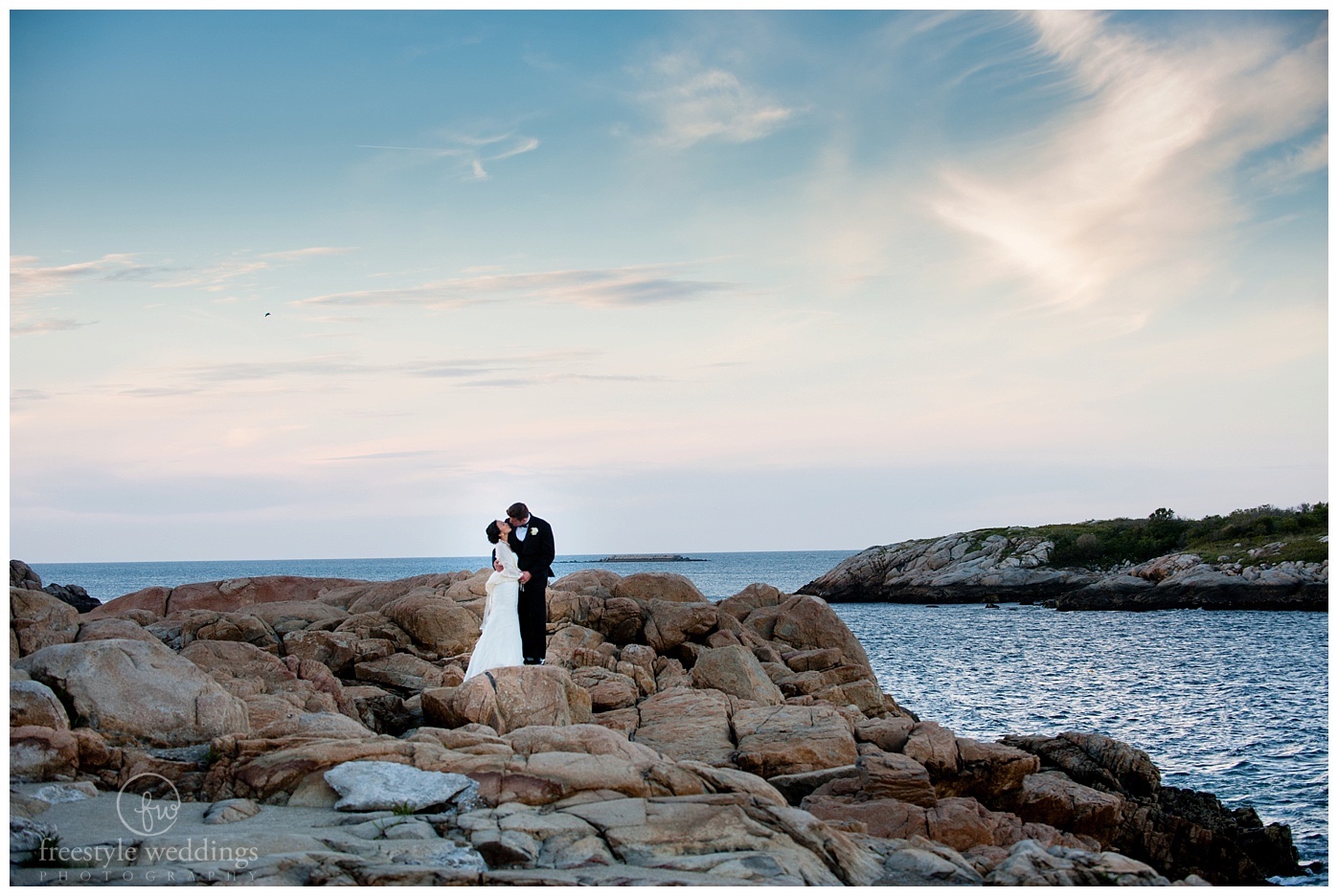 private home wedding in rockport, ma photographed by freestyle weddings