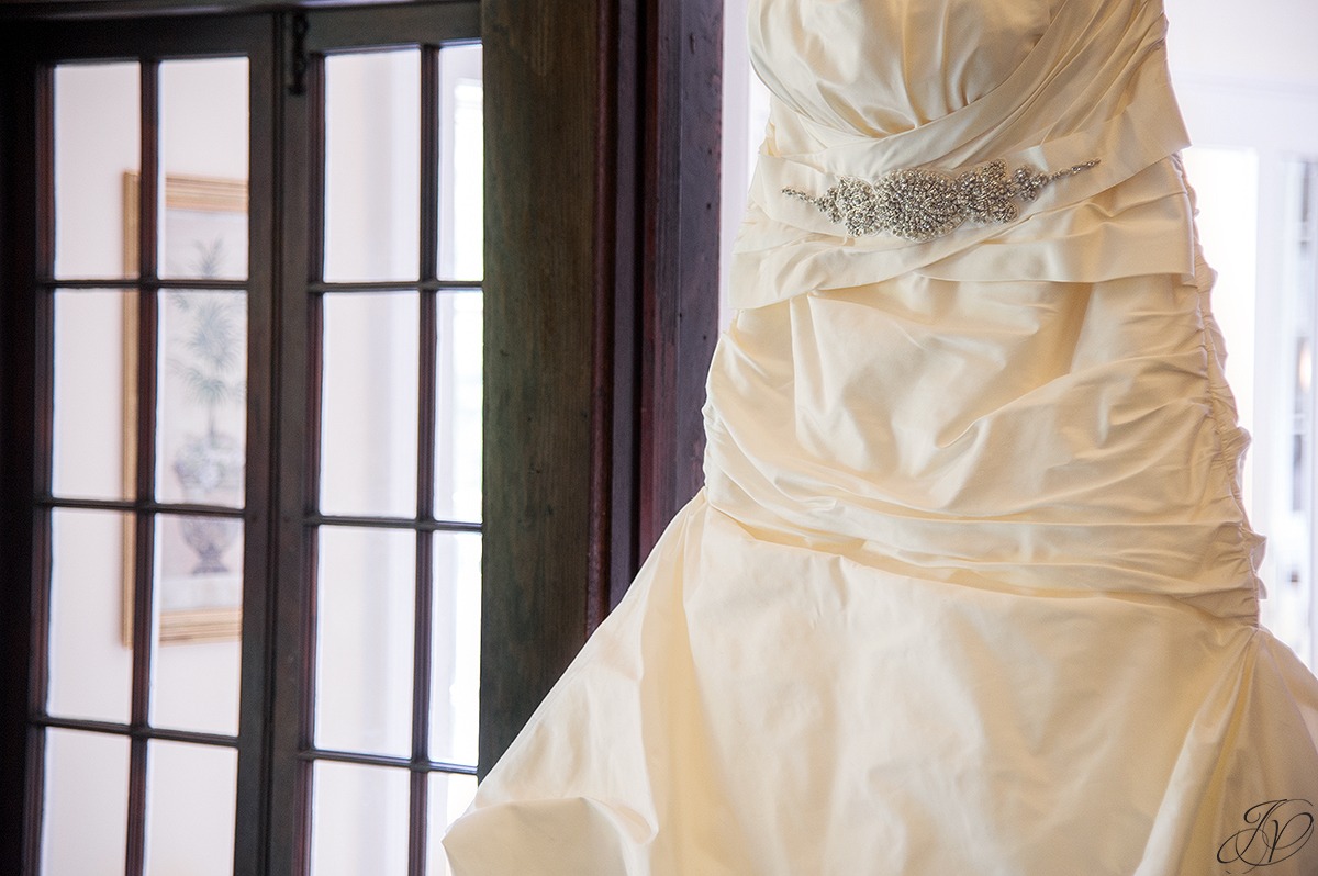 vintage wedding dress details