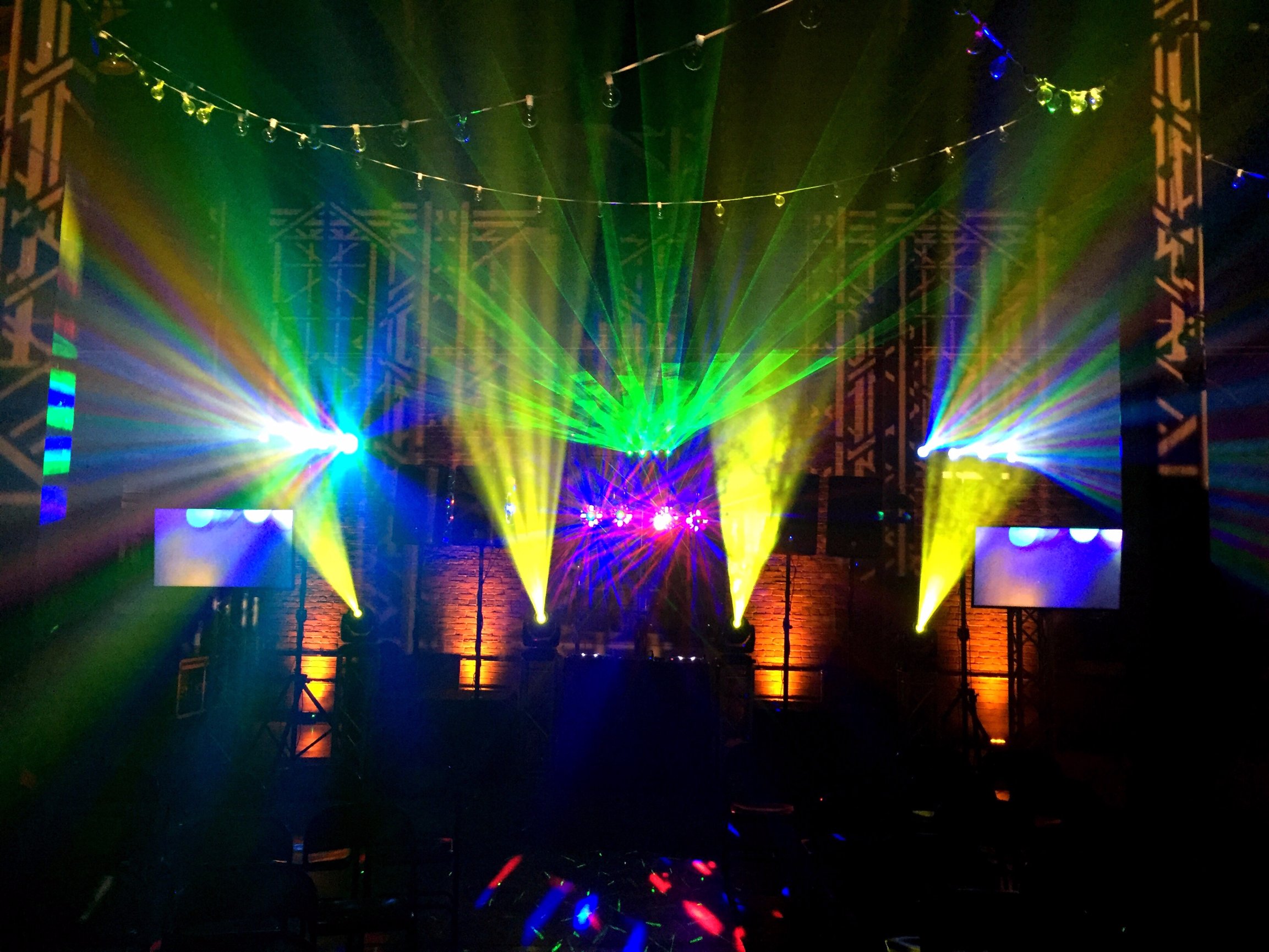 Dance Light Show by Metropolitan Disc Jockey DJ for Huntsville Prom