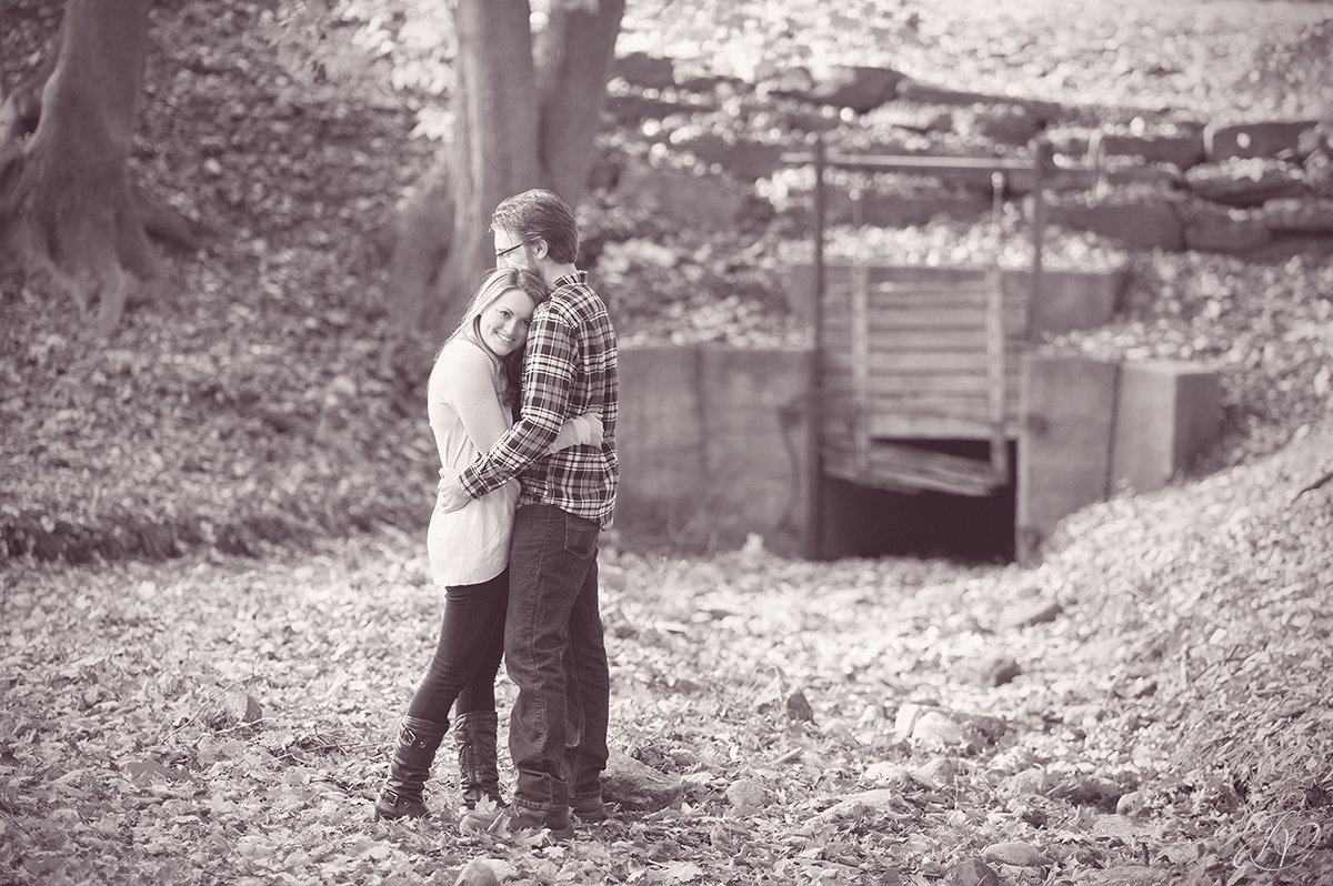 romantic fall engagement pictures black and white