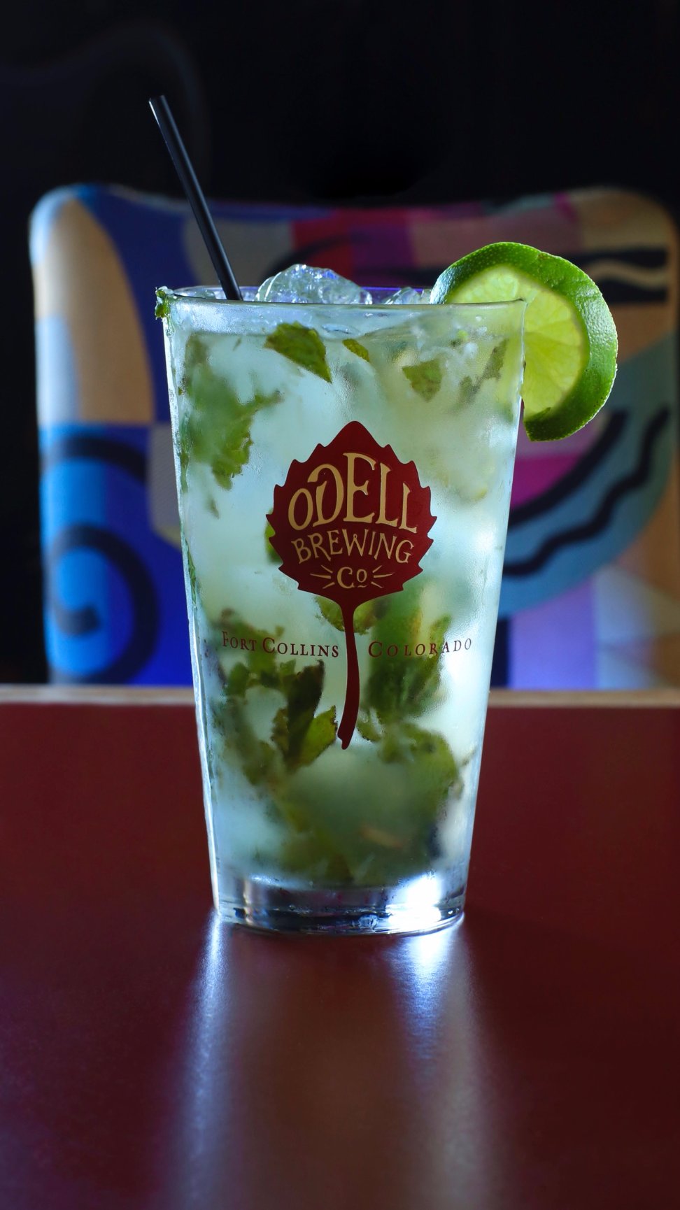 HAPPY HOUR Maxwell's Bar & Grill