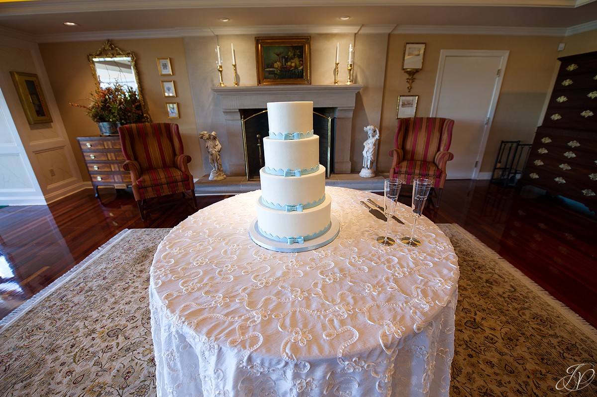 shenandoah valley golf club wedding reception cake