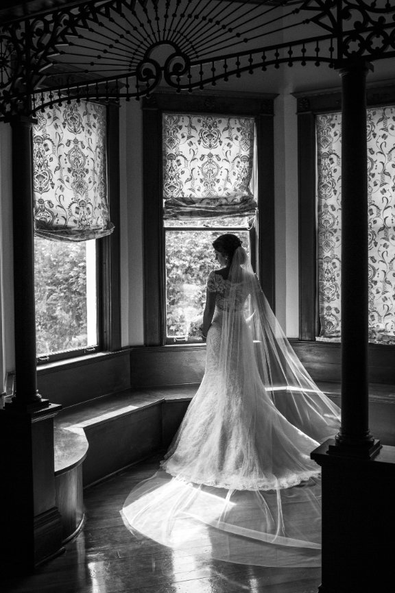 BRIDAL PORTRAITS - Robby Bishop Photography