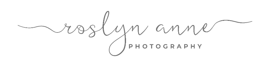 Roslyn Anne Photography Logo