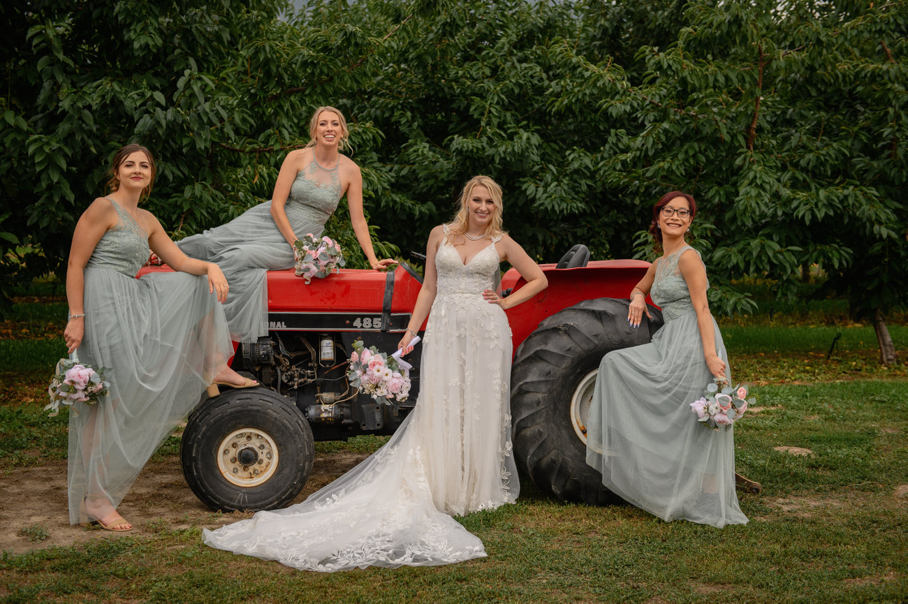 Okanagan valley wedding photographer for outdoor ceremonies