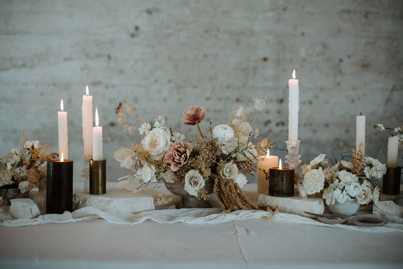 ethereal wnter wedding inspiration , the table scape