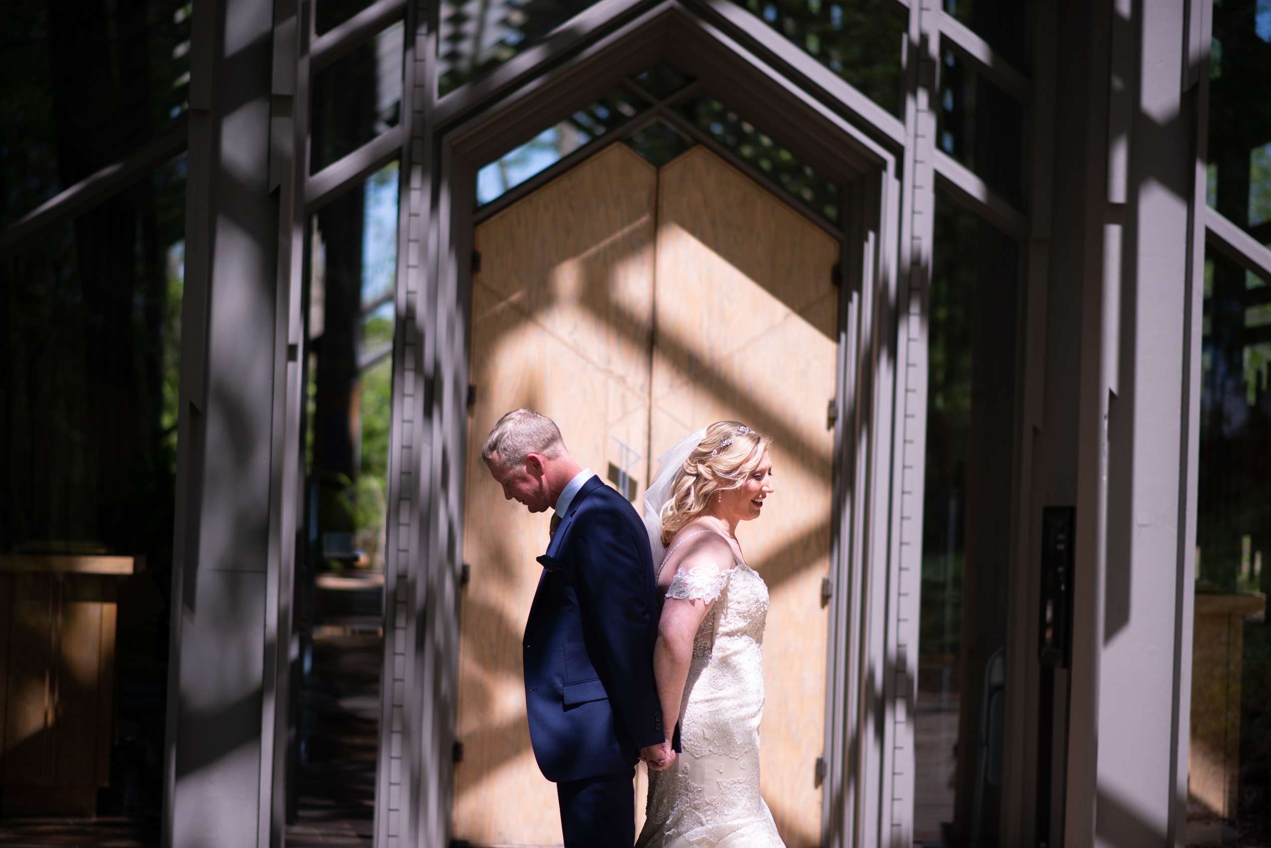 Eureka Springs Bride and Groom in front of Thorncrown Chapel