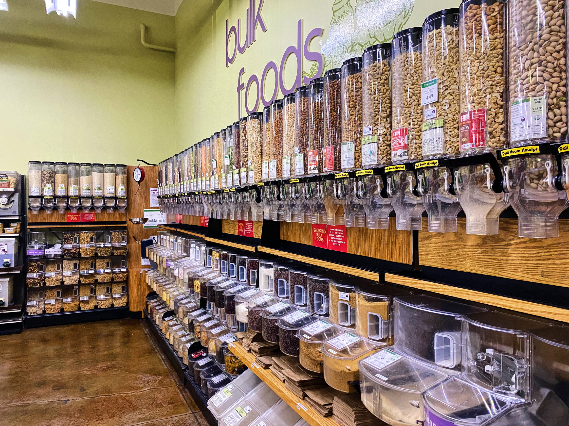 Here's a heaping scoop of knowledge about buying bulk foods