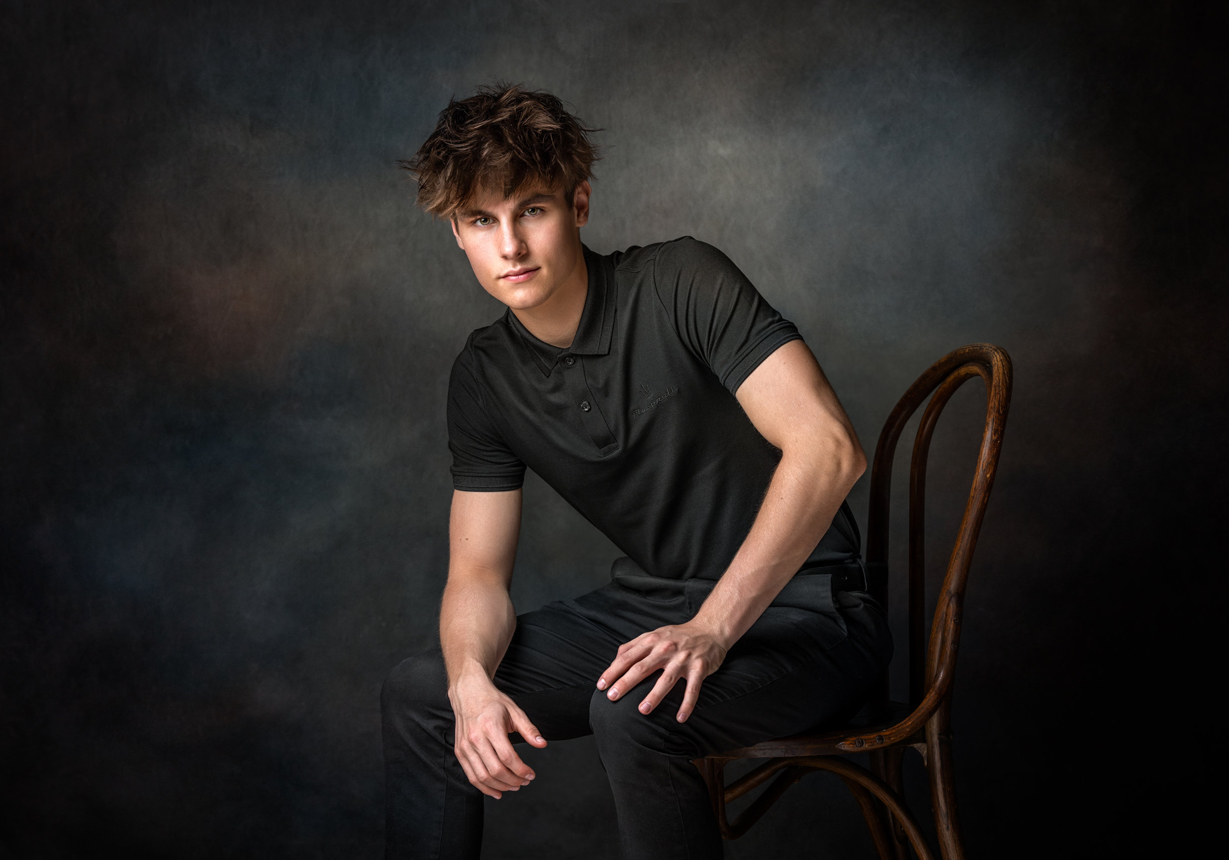 Classical Elegance - Gregory Daniel Portraits