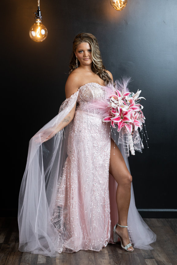 strapless open back dress Chic Dusty Pink Long Sleevess Lace Appliques New Arrival High Split Sequined Long Prom Gowns