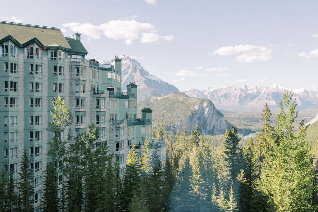 Canadian Rockies: Idyllic Mountain Wedding Venues