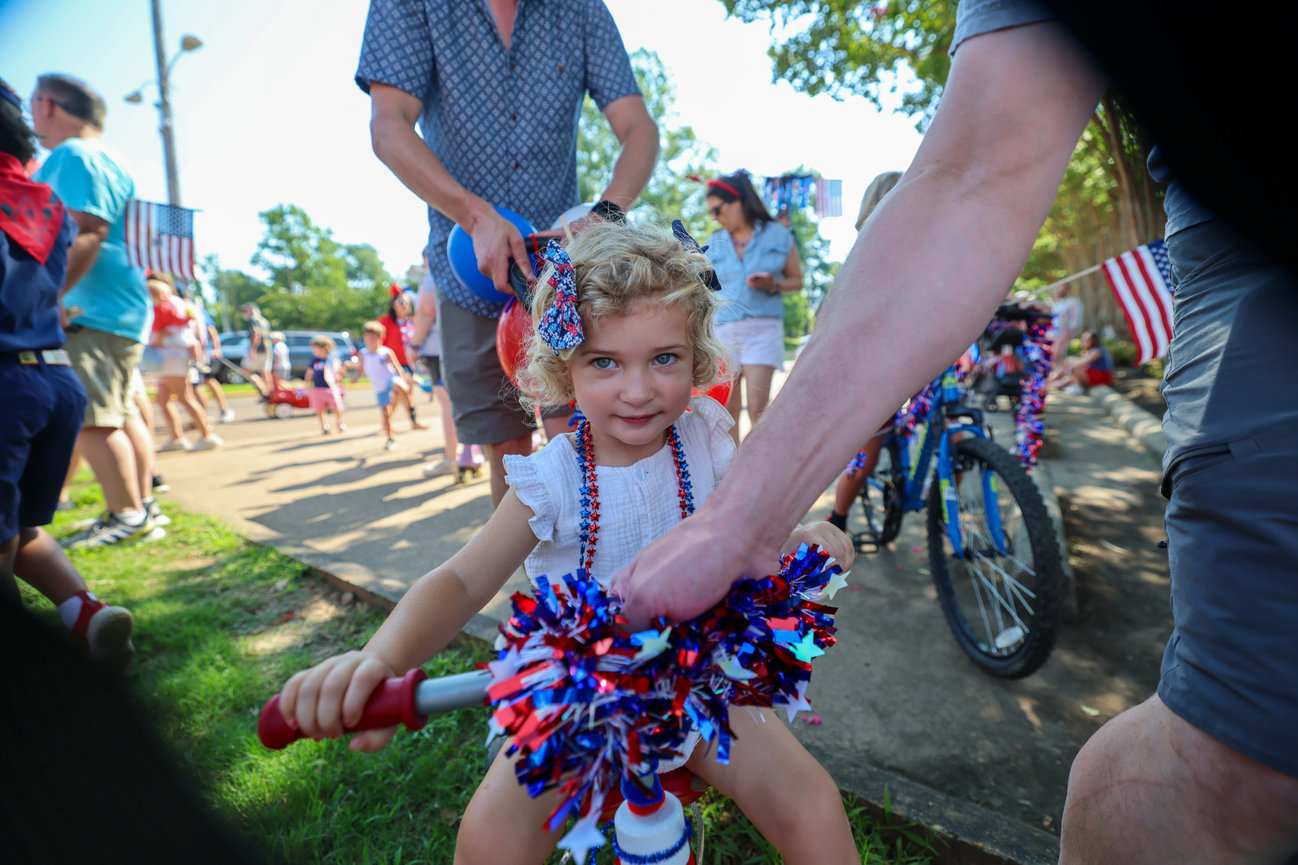 Photography services in Oxford, Mississippi for a polished 4th of July in Oxford portfolio by OXMS.NET.